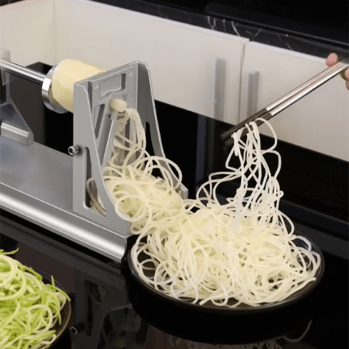 coupe légumes radis blanc en spaghetti