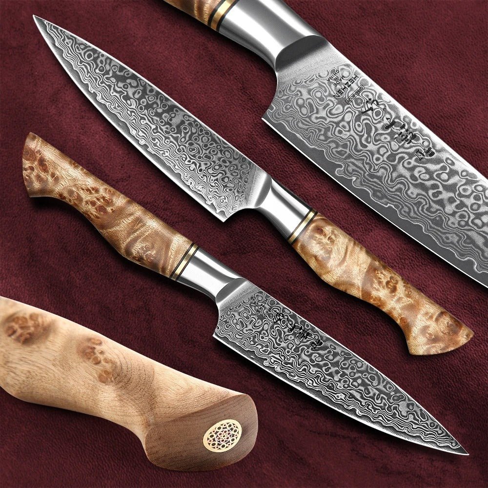 couteau japonais damas en trois exemplaires et un manche