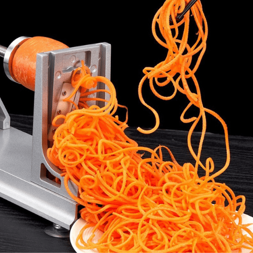 coupe légumes carotte coupée en spaghetti