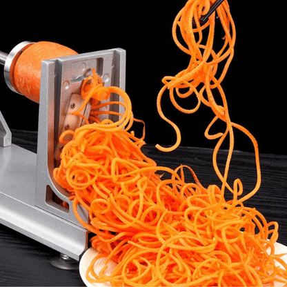 coupe légumes carotte coupée en spaghetti