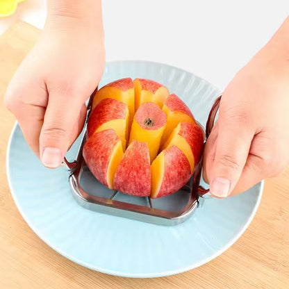 coupe legumes personne coupnt une pomme