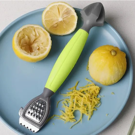 Zesteur zesty avec citrons